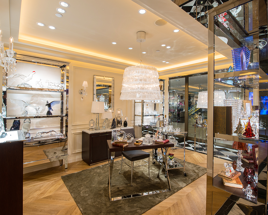 金色新纪元，巴卡拉香港精品店全新亮相